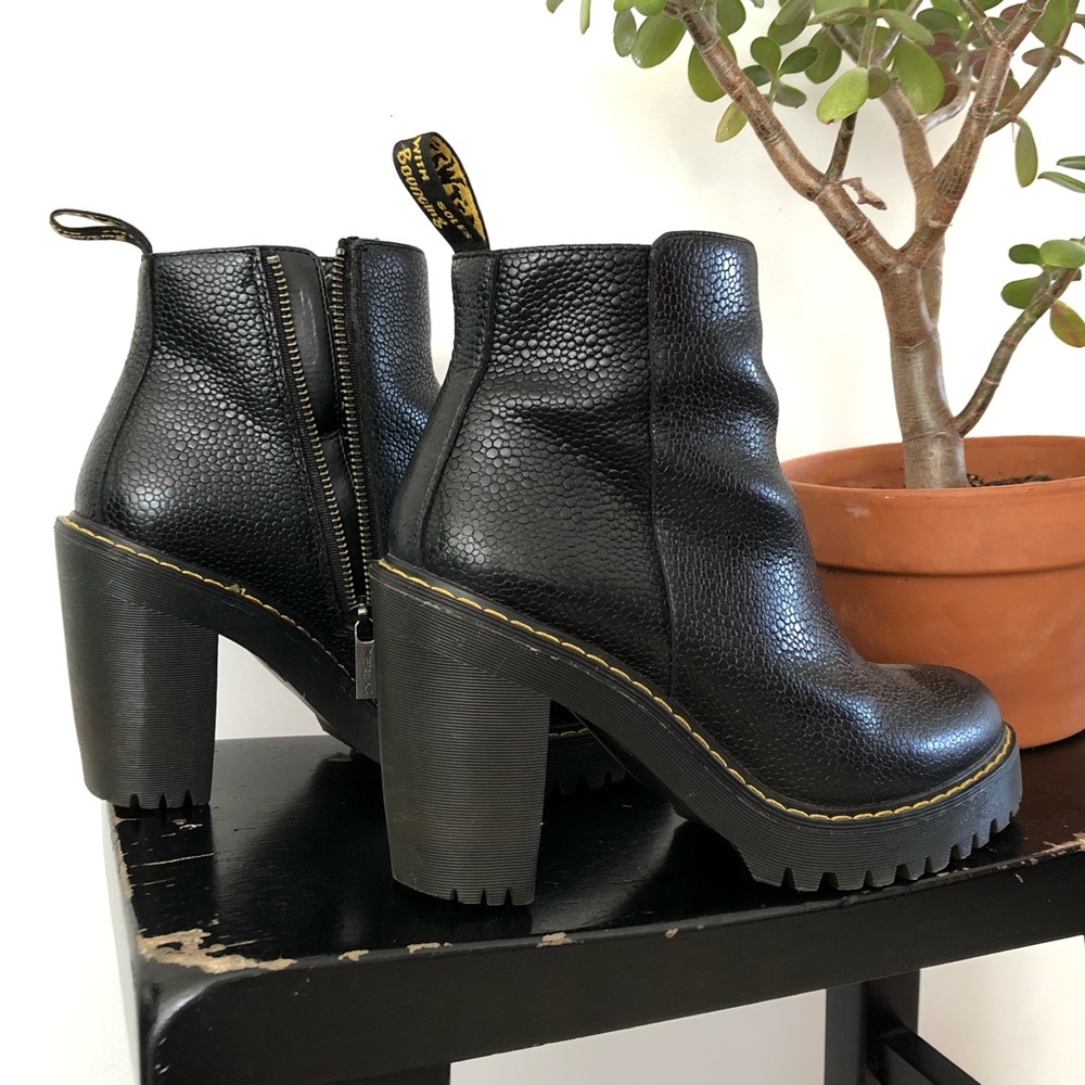 Doc Martens Magdalena Leather Boots